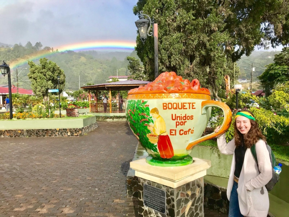 The author Isabelle in Costa Rica