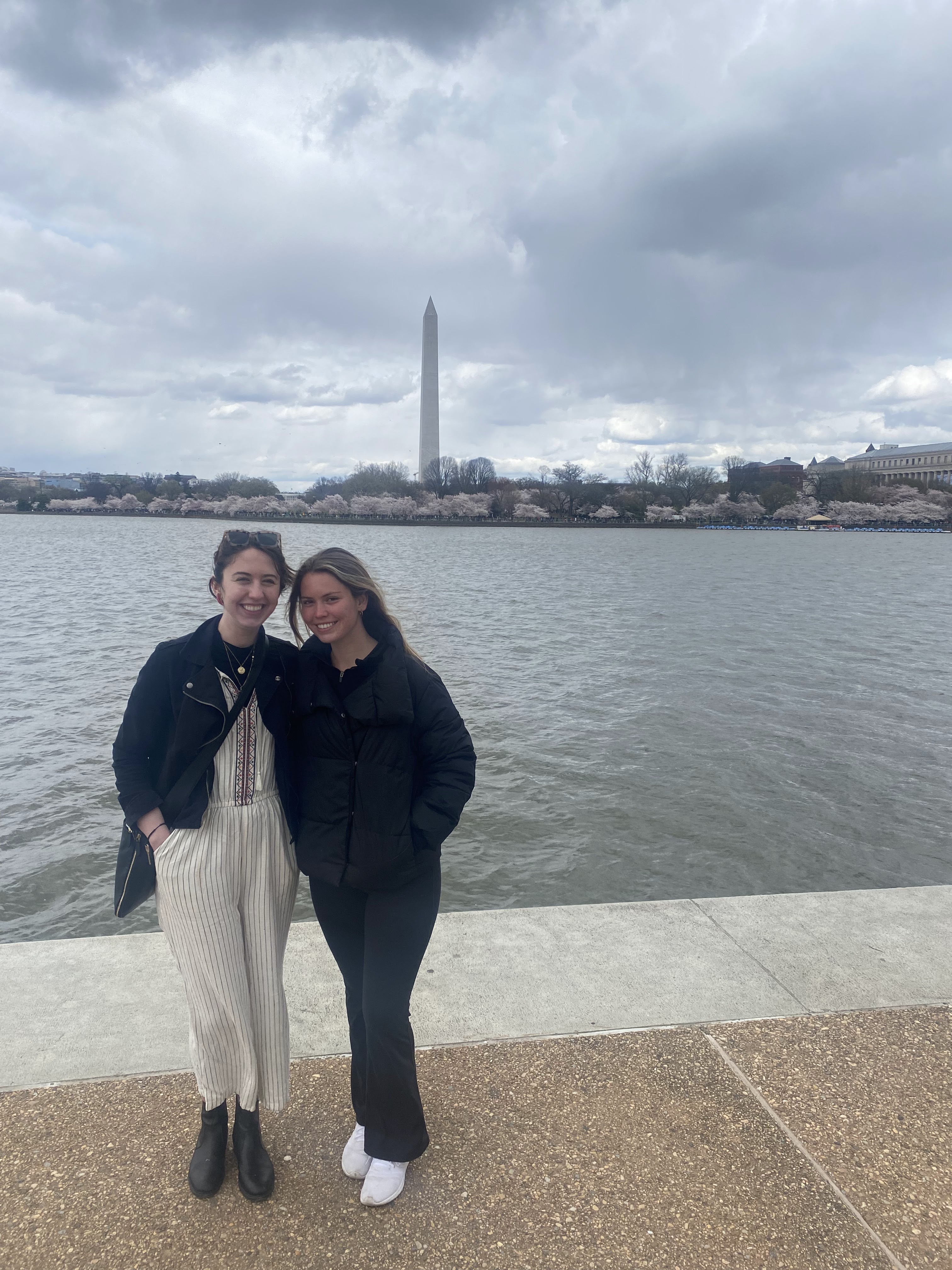 Isabelle with her sister, Ava, a nursing major in the class of 2023